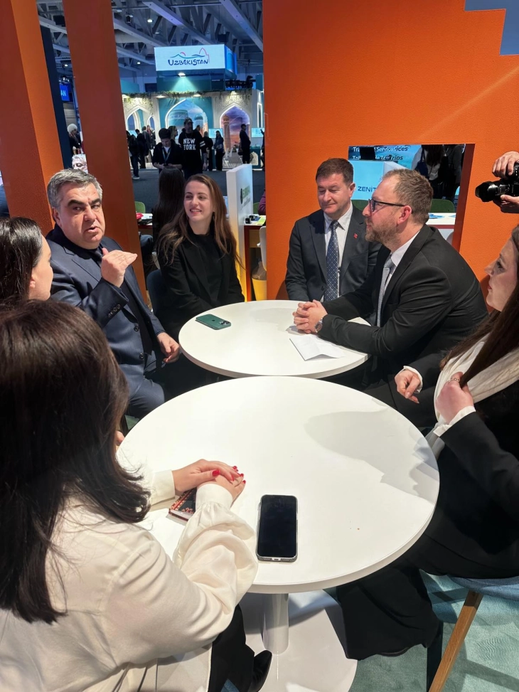 Министерот Љутков се сретна со албанскиот колега Гонџја на „ИТБ Берлин“  