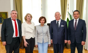 Сиљановска‑Давкова на средба со претседателот на фондацијата „Мармара“, Акан Сувер