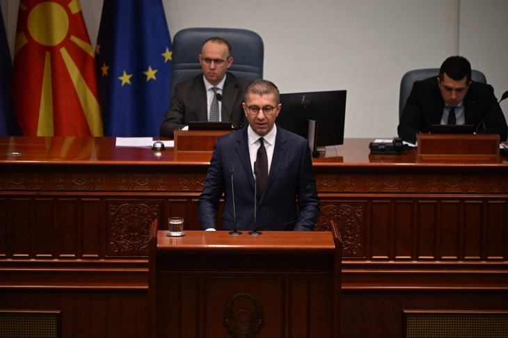 Mickoski drejtuar Rexhepit: Kanabis ekonomia e Qeverisë së mëparshme që ju e mbështesnit i takon të së kaluarës.