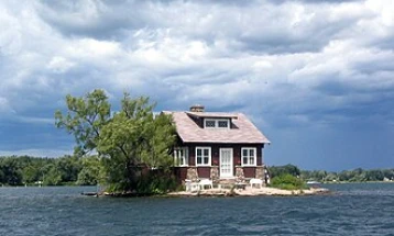 Ishulli më pak i banuar në botë: Vend për vetëm një shtëpi