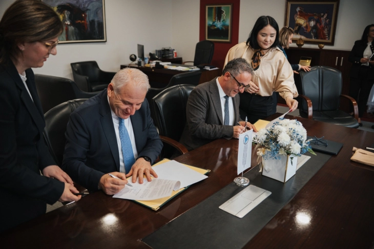 Në Tetovë u nënshkrua Memorandum bashkëpunimi ndërmjet Ministrisë së Shëndetësisë dhe Universitetit të Evropës Juglindore