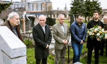 Во Битола одбележана годишнина од смртта на Милтон Манаки