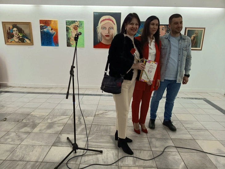 „Женско писмо“, изложба на дела од ликовни уметници - жени во Кавадарци 