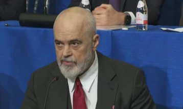 Рама побара државите што ја поддржуваат стабилноста да го изолираат „иранскиот режим“, нарекувајќи го „терористичка држава“