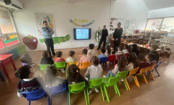 Во детската градинка во Дебар одржана работилница на тема 