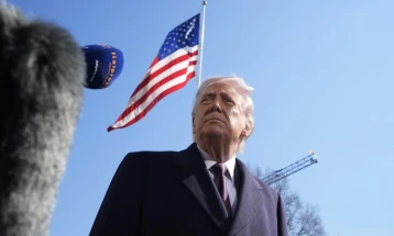 Трамп: Иран се обидува да постигне договор, но малку е доцна за тоа