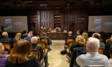 Промовирано македонското издание на книгата „60 икони на Мајката Божја“