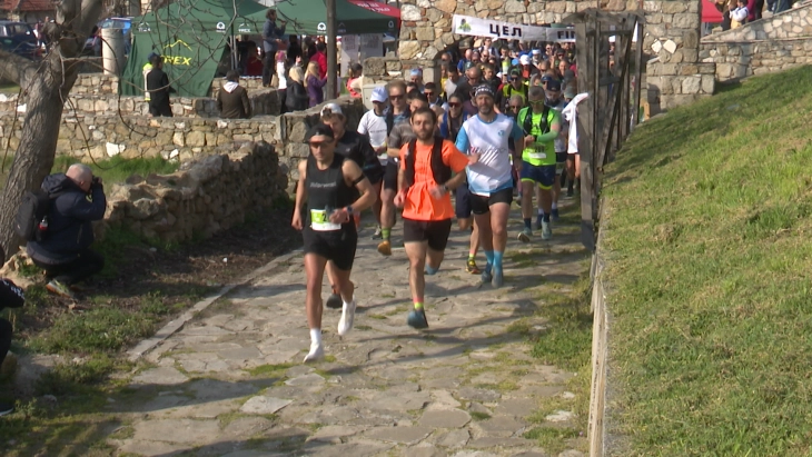 Околу 300 учесници од 17 земји  на меѓународната трка „Крали Марко траилс“