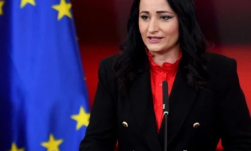 Azizi: Barazia gjinore nuk është slogan, 8 Marsi duhet të zgjojë ndërgjegjen e shoqërisë