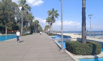 МИА на Кипар: Животот во Лимасол продолжува нормално, безбедно и без страв по нападот со дрон врз британски воени бази