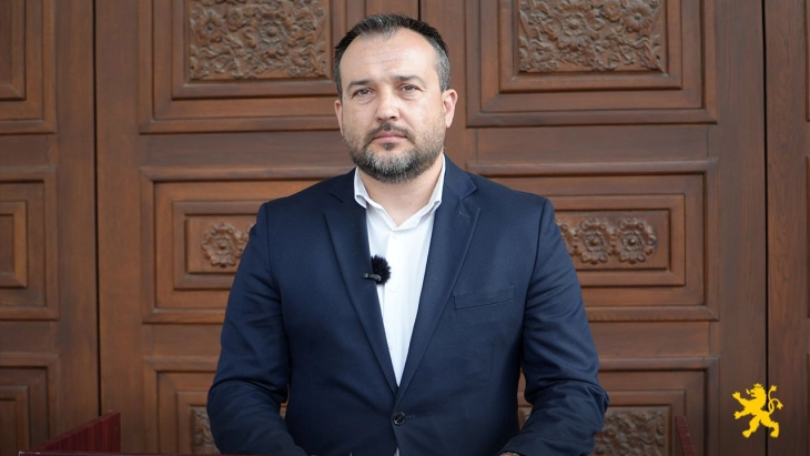 Лефков: Венко збори едно – Филипче друго, нема договори или преговори за никакви мигрантски кампови и мигранти во Македонија