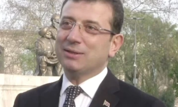 Бурен почеток на судењето на притворениот градоначалник на Истанбул,  Екрем Имамоглу