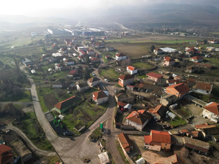 Влезот во велешкото село Караслари ќе се реконструира