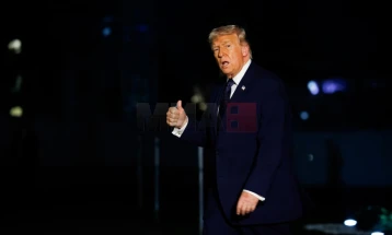 Трамп: Одржав„многу добар разговор“ со Путин за Украина и Блискиот Исток