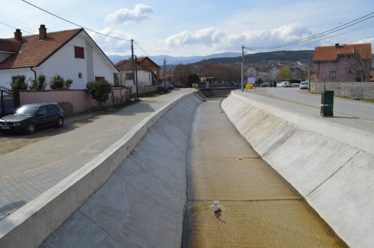 Заврши регулација на речното корито во село Слупчане, општина Липково