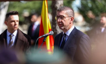 Сеќавањето е наша морална должност, а борбата против омразата наша историска одговорност - Мицкоски за депортацијата на македонските Евреи