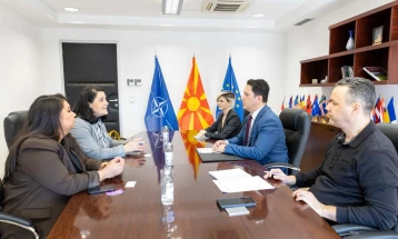 Ministri Sali dhe drejtoresha e IPE Kacarska në takim për reformat dhe Planin e rritjes