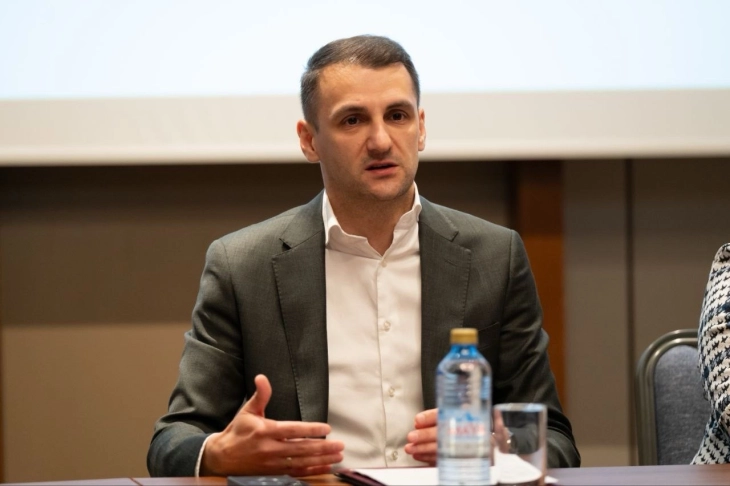 Vellkovski: Teknologjia asistive është instrument kyç për pjesëmarrje të barabartë të personave me aftësi ndryshe në shoqëri