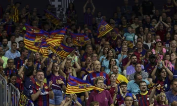 Навивач на Барселона пристигна на погрешен „Сент Џејмс Парк“