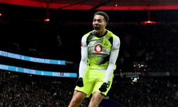 Нмеча останува во Борусија Дортмунд до 2030