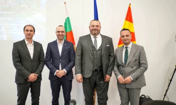 Советите на Ќустендил и Крива Паланка одржаа заедничка седница