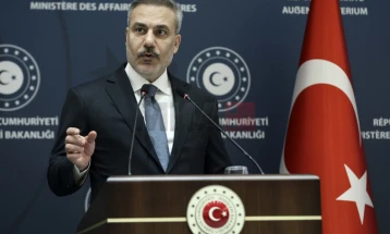 Fidan: Turqia nuk do të lejoj plane për të nxitur luftë civile në Iran