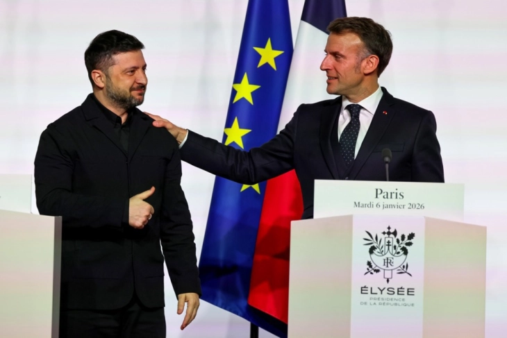 Зеленски пристигна во Париз на средба со Макрон