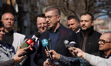 Mickoski paralajmëroi ulje të derivateve të naftës për rreth 2,5 denarë gjatë ditës