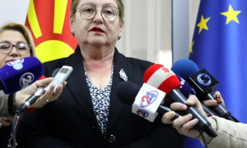 Професорот пријавен за сексуално вознемирување ученичка е суспендиран и ДПИ постапува, вели Јаневска