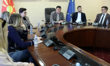 Средба на пратеникот Сергеј Попов со студенти и млади истражувачи од регионот