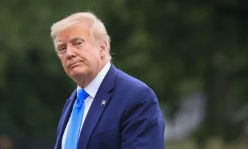 Трамп тврди дека  Иран е целосно поразен