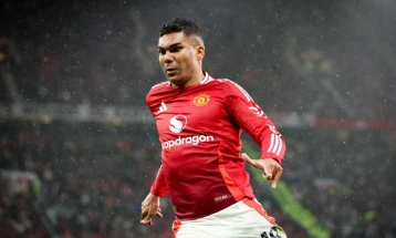 Манчестер јунајтед ѝ го нанесе третиот последователен пораз на Астон вила