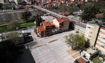 Обележан паркингот кај стариот театар во Велес, во изградба и подземна гаража