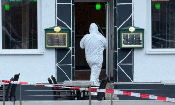 Две лица застрелани во бистро во близина на аеродромот во Франкфурт