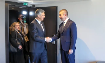 Mickoski and Plenković discuss regional cooperation, European perspective