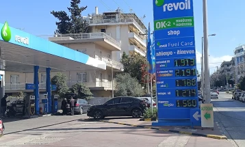 Штрајк на неопределено време почнаа бензинските пумпи на грчкиот остров Лезбос