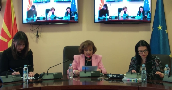 Rritja e pensioneve për 1.000 denarë nga 1 marsi kaloi në Komisionin për Politikë Sociale, Demografi dhe Rini