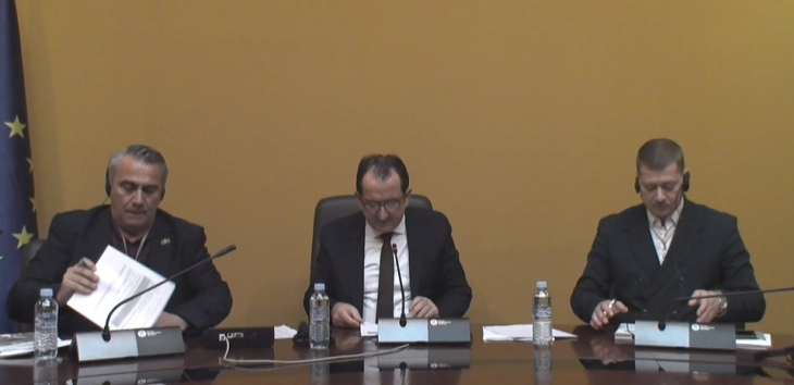 Собраниската Комисија за транспорт ги проследи на натамошна постапка предлог-измените на Законот за изградба на коридорите 8 и 10 д