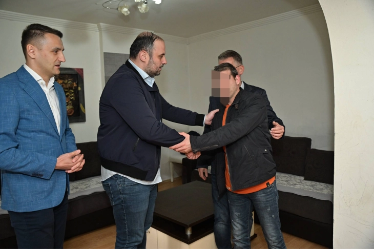 Ѓорѓиевски и Велковски по повод Рамазан Бајрам поделија пакети со прехранбени производи на сограѓани од исламска вероисповед