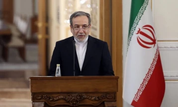 Иран ги предупредува сојузниците на САД за блокадата на Ормускиот теснец