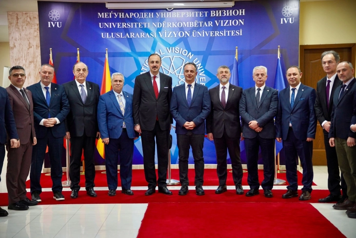 Алиу: Соработка со Меѓународен универзитет Визион со цел унапредување капацитетите во здравствениот систем