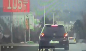 Санкциониран штипјанец кој управувал возило со брзина констатирана од полициски пресретнувач од 105 км на час во населено место