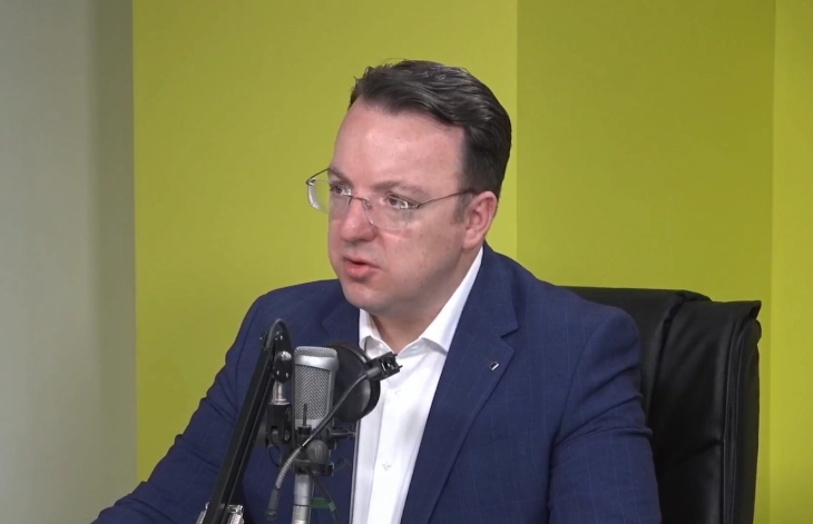 Николоски: Инвестициите во модерни автопати и железница ќе го забрзаат развојот на Македонија