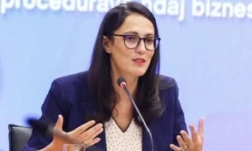 Албанија повторно ќе формира РКЕ, акцизата на горивата ќе ја намалува за 20 отсто