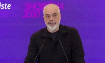 Рама предлага намалување на бројот на пратеници, Бериша бара дводомен парламент