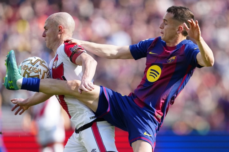 Барселона ја зголеми предноста на врвот пред мадридското дерби