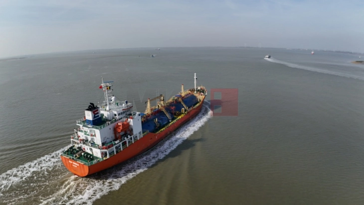 Германските бродосопственици загрижени за бродовите заглавени во Заливот