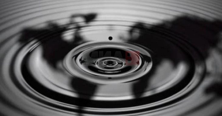 Nafta përsëri mbi 100 dollarë