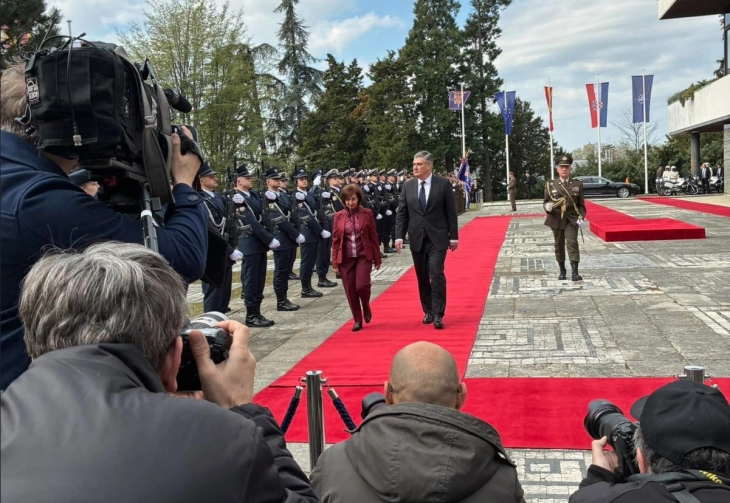Сиљановска-Давкова во официјална посета на Хрватска, средби со Милановиќ и Пленковиќ