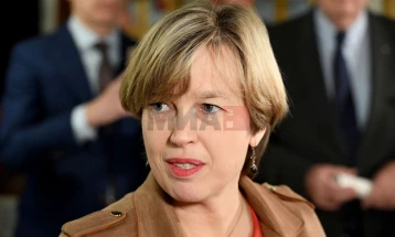 Европол формира нова единица за засилување на борбата против шверцерите со луѓе